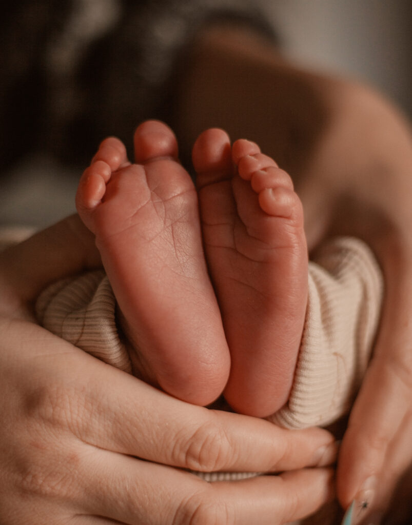 perthhillsphotographerfamilyphotographermotherhoodphotographer